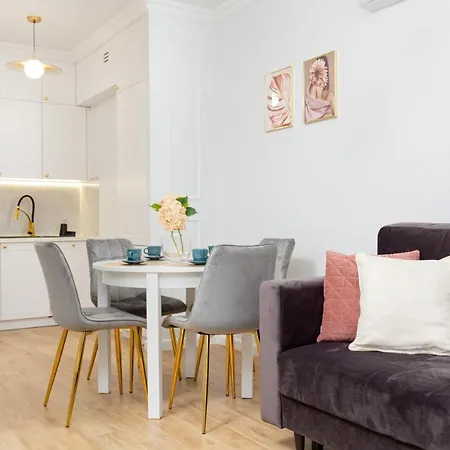 Ogrodowa Business Wola By Renters Prestige *