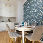 Ogrodowa Business Wola By Renters Prestige