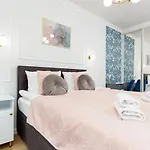 Ogrodowa Business Wola By Renters Prestige