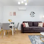 Apartament Ogrodowa Business Wola By Renters Prestige *