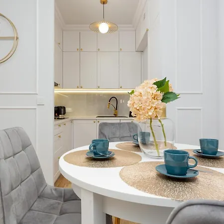 Apartment Ogrodowa Business Wola By Renters Prestige