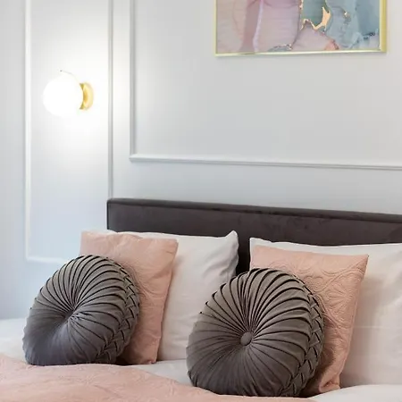 Apartment Ogrodowa Business Wola By Renters Prestige Warsaw