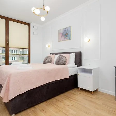 Ogrodowa Business Wola By Renters Prestige * Warschau